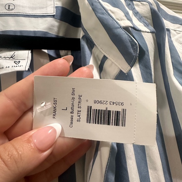NWT Frank & Eileen blue and white button up - Picture 2 of 7
